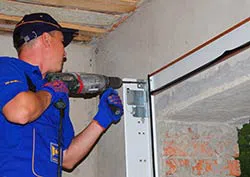 North Las Vegas Trust Garage Door North Las Vegas, NV 702-721-9964 North Las Vegas Trust Garage Door North Las Vegas, NV 702-721-9964 - repair-side